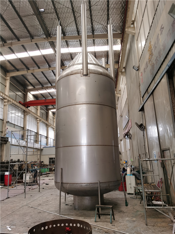 beer-brewing-equipment08216880.jpg beer-brewing-equipment08.jpg