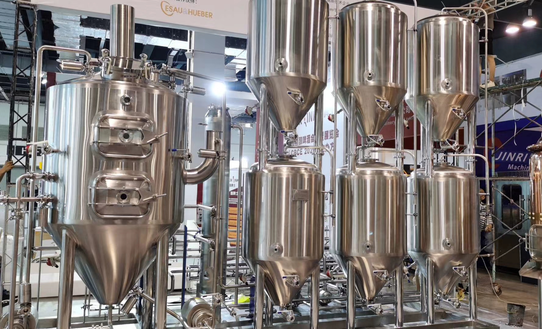 中国供应商sus304成套工艺啤酒酿造设备到委内瑞拉2020 Wmanbetx万博赔率高吗1