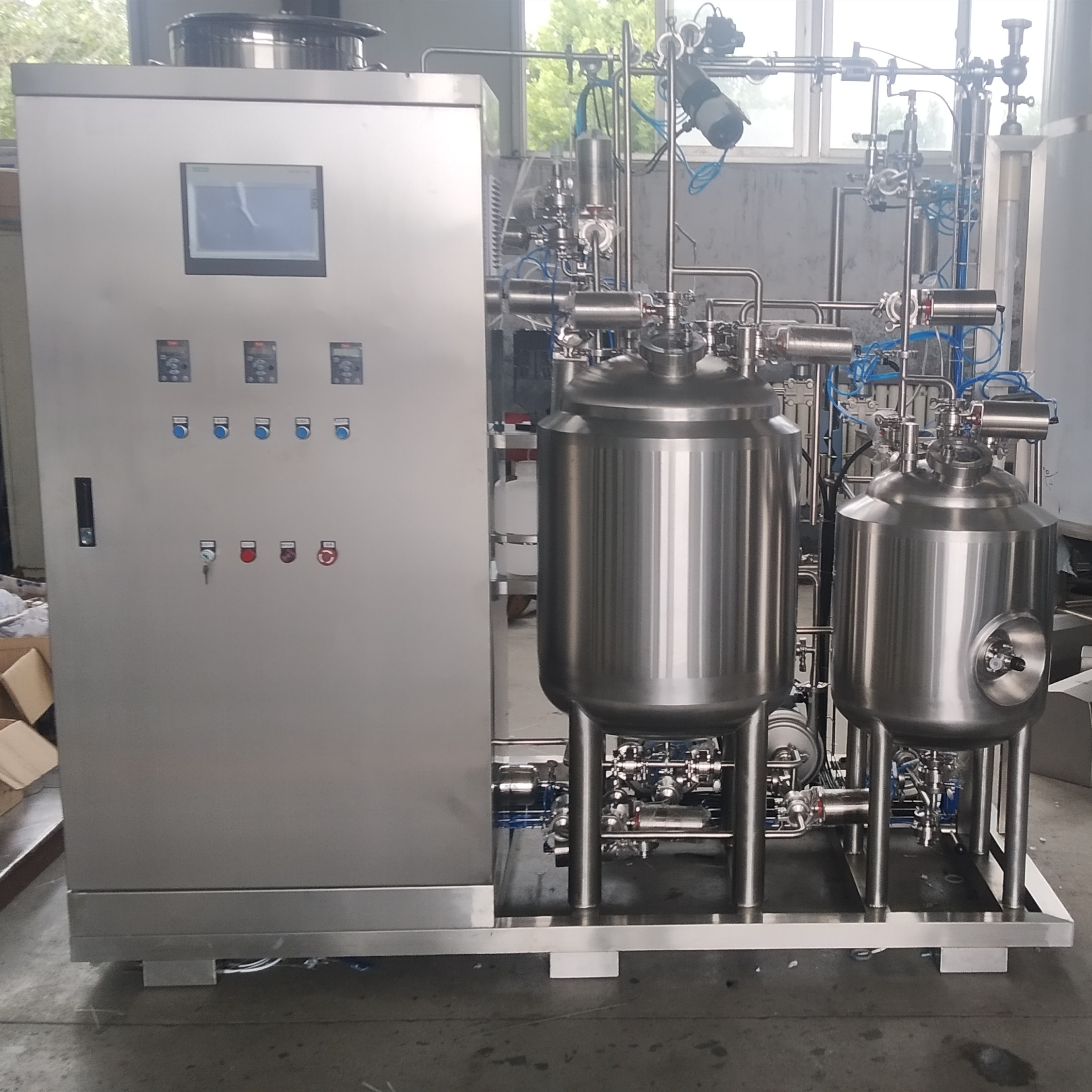 SUS304 Complete beer brewing tanks made by Chinese  factory Z12