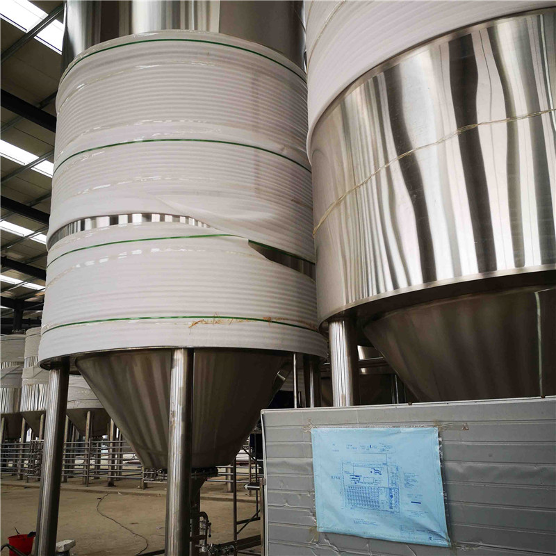 大型酿造，equipment.jpg