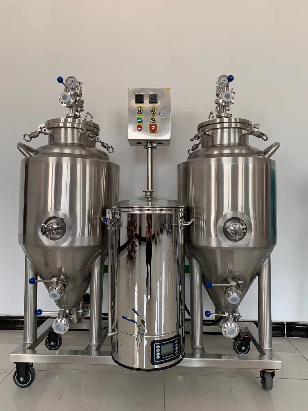 首页 - 啤酒的所有功能于一身的酝酿，equipment.jpg