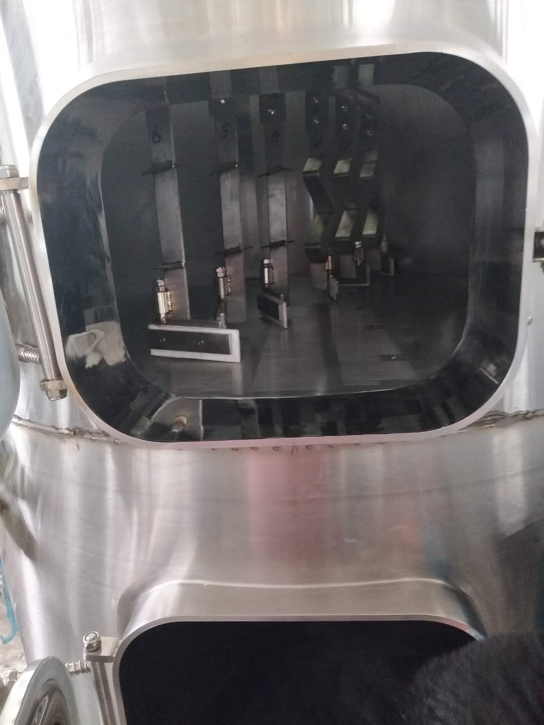 来自中国工厂的供应商W1的不锈钢小乔丹manbetx万博赔率高吗的精酿啤酒酿造设备