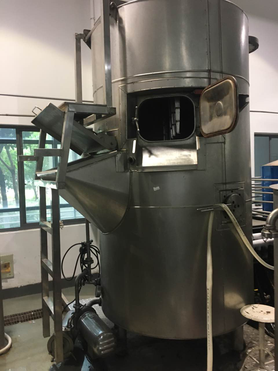 SUS304全部由WEMAC工厂制造的一种家庭精酿啤酒酿造manbetx万博赔率高吗设备和系统广泛用于酒店
